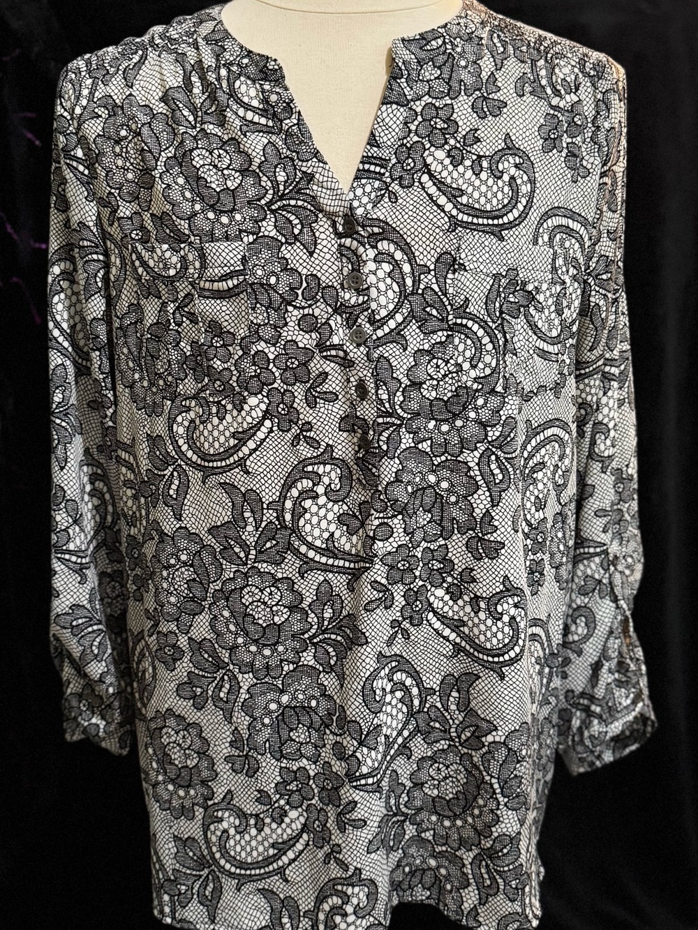 croft & barrow Black and White Floral Lace-Effect Tunic